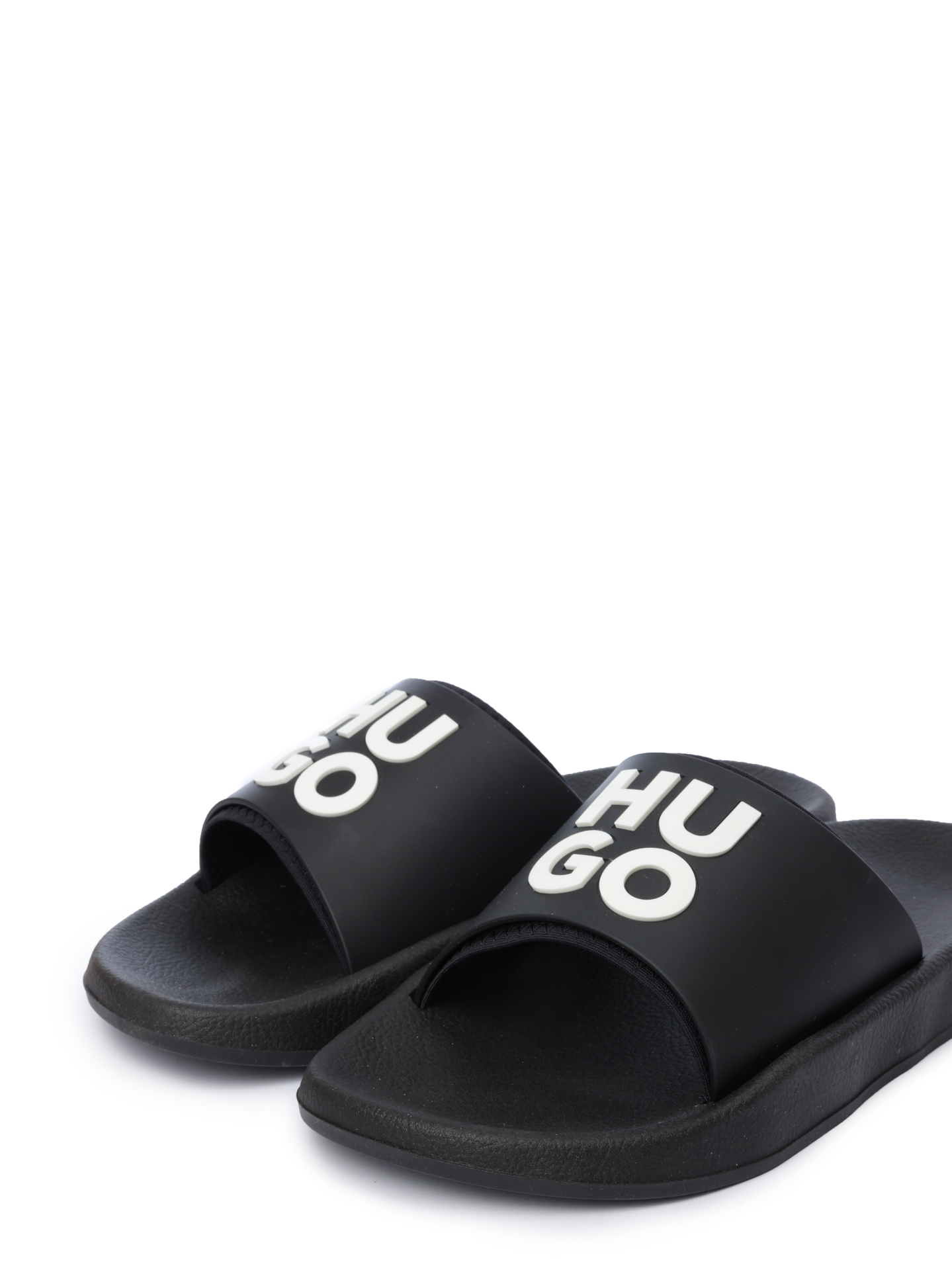 Шлепанцы массивные черные с белым логотипом на союзке — купить в интернет-магазине Verdistore