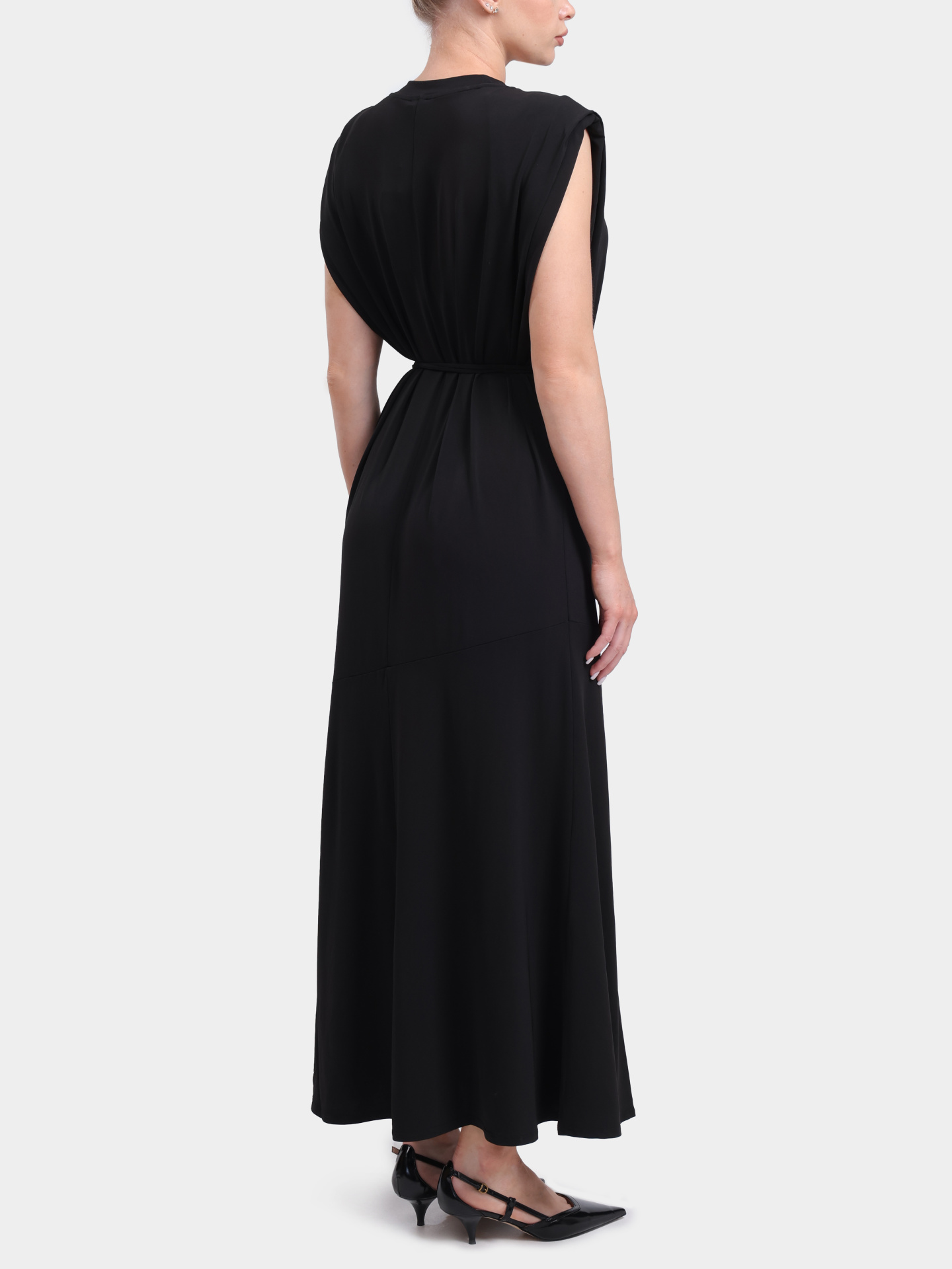Платье Pinko 106493 A32D Z99 черное женское с акцентными плечами — купить в интернет-магазине Verdistore