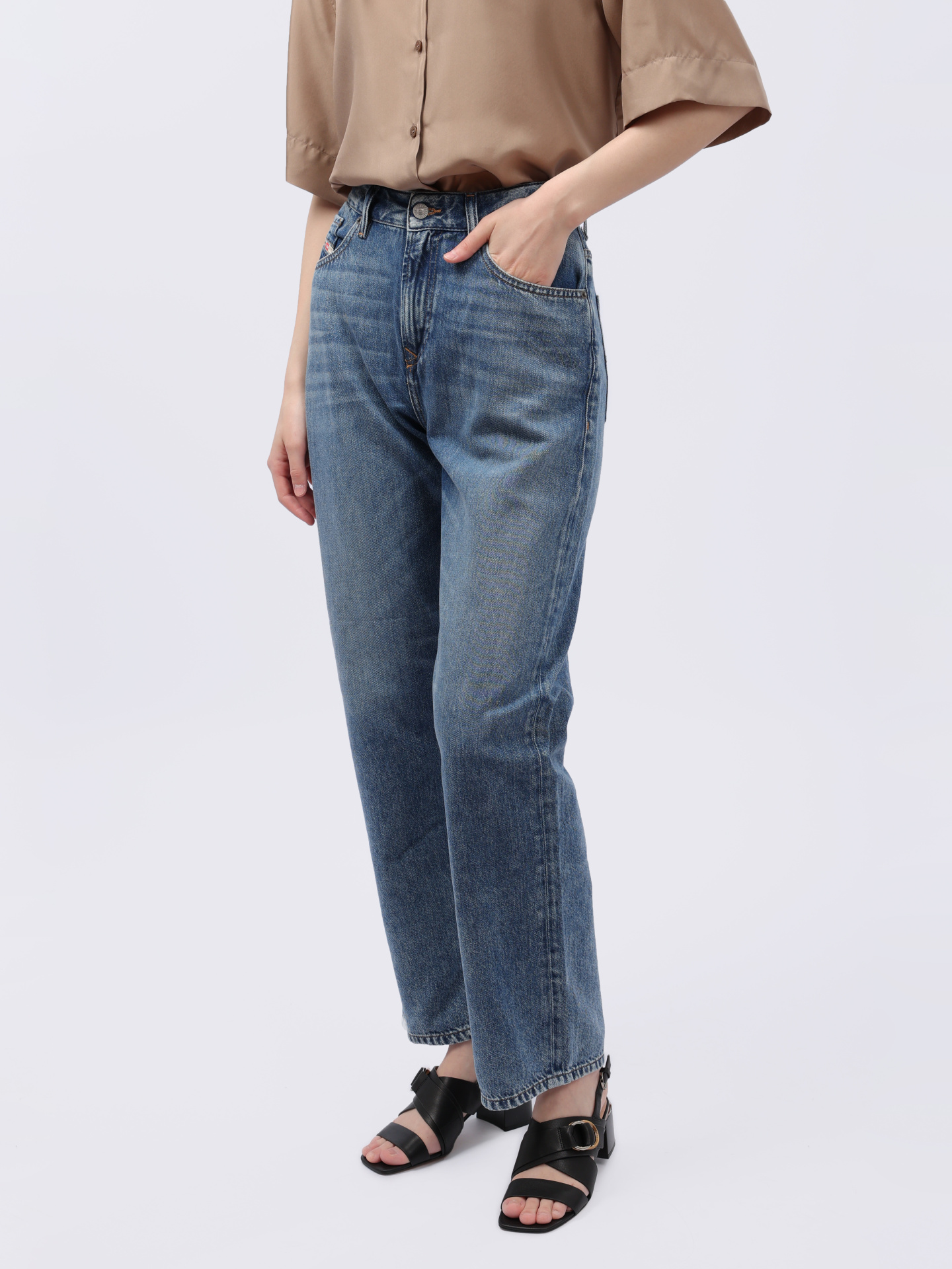 Джинсы Diesel A0362109H9601 синие женские — купить в интернет-магазине Verdistore