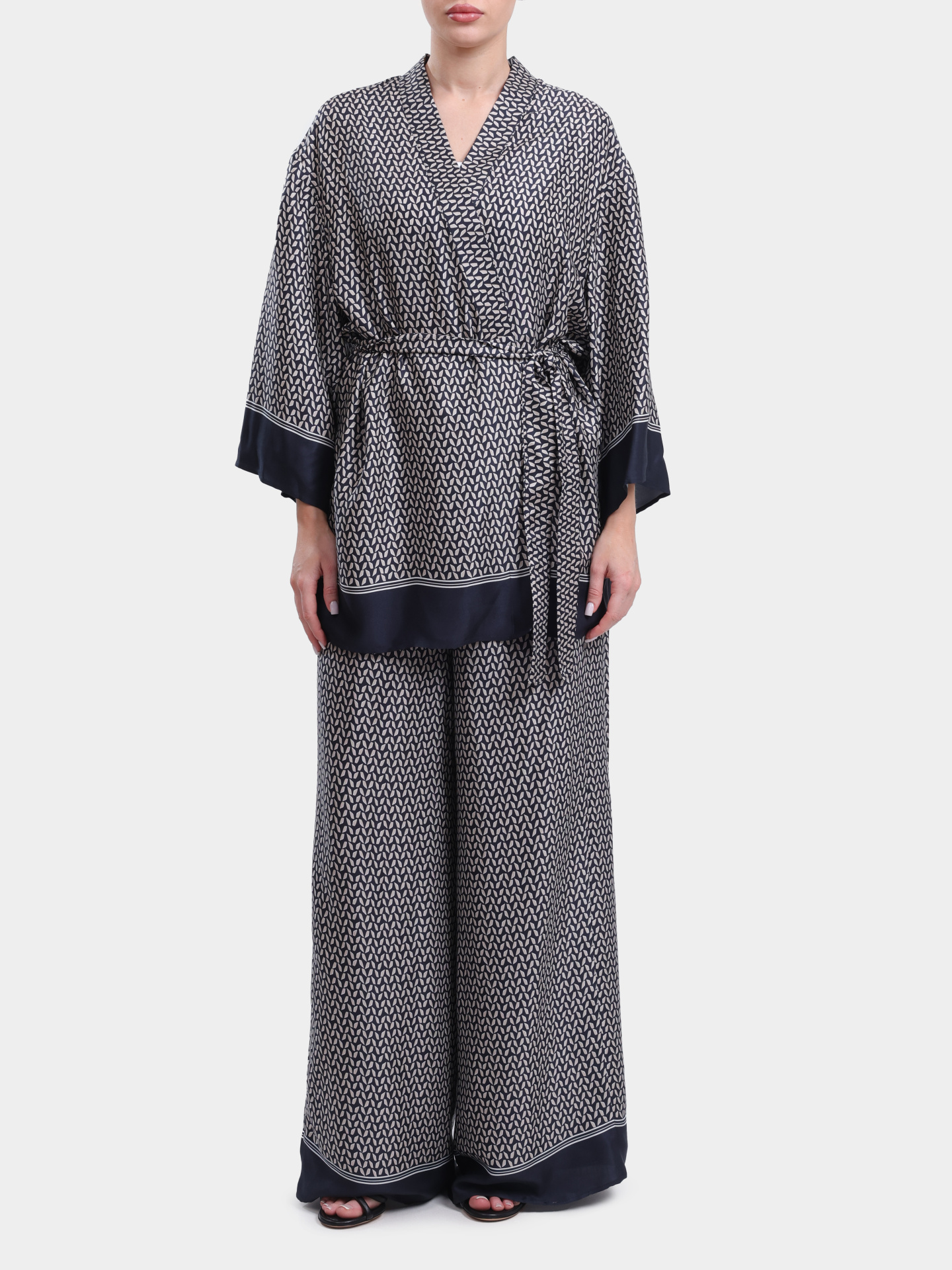 Брюки Peserico P04248 8190 961 женские из вискозы — купить в интернет-магазине Verdistore