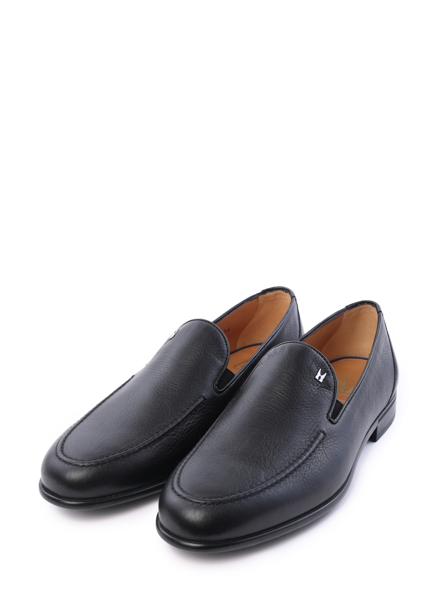 Мокасины на каблуке из черной фактурной кожи  — купить в интернет-магазине Verdistore