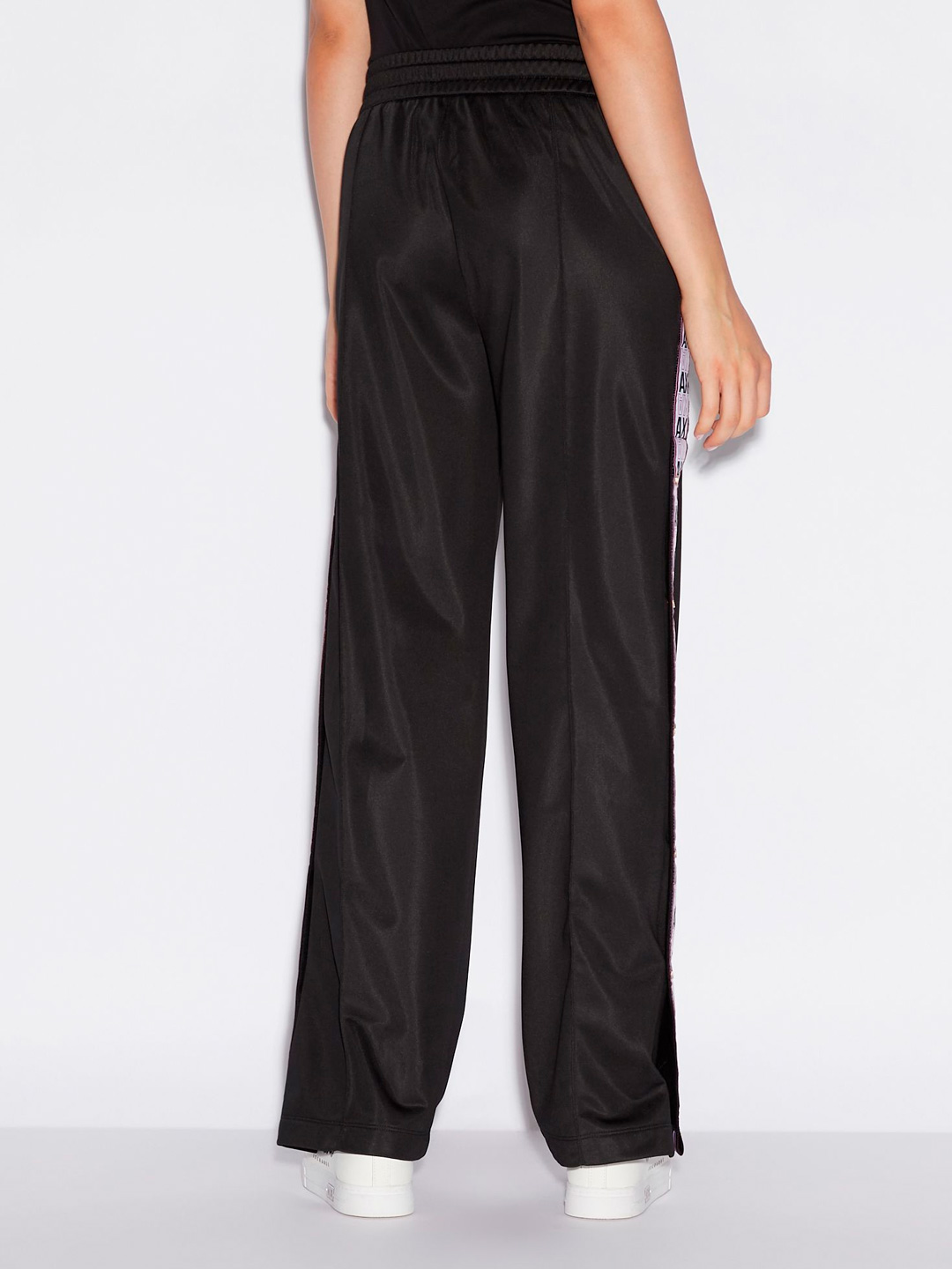 Брюки спортивные Armani Exchange 6GYP86 1200 черные женские с лампасами — купить в интернет-магазине Verdistore