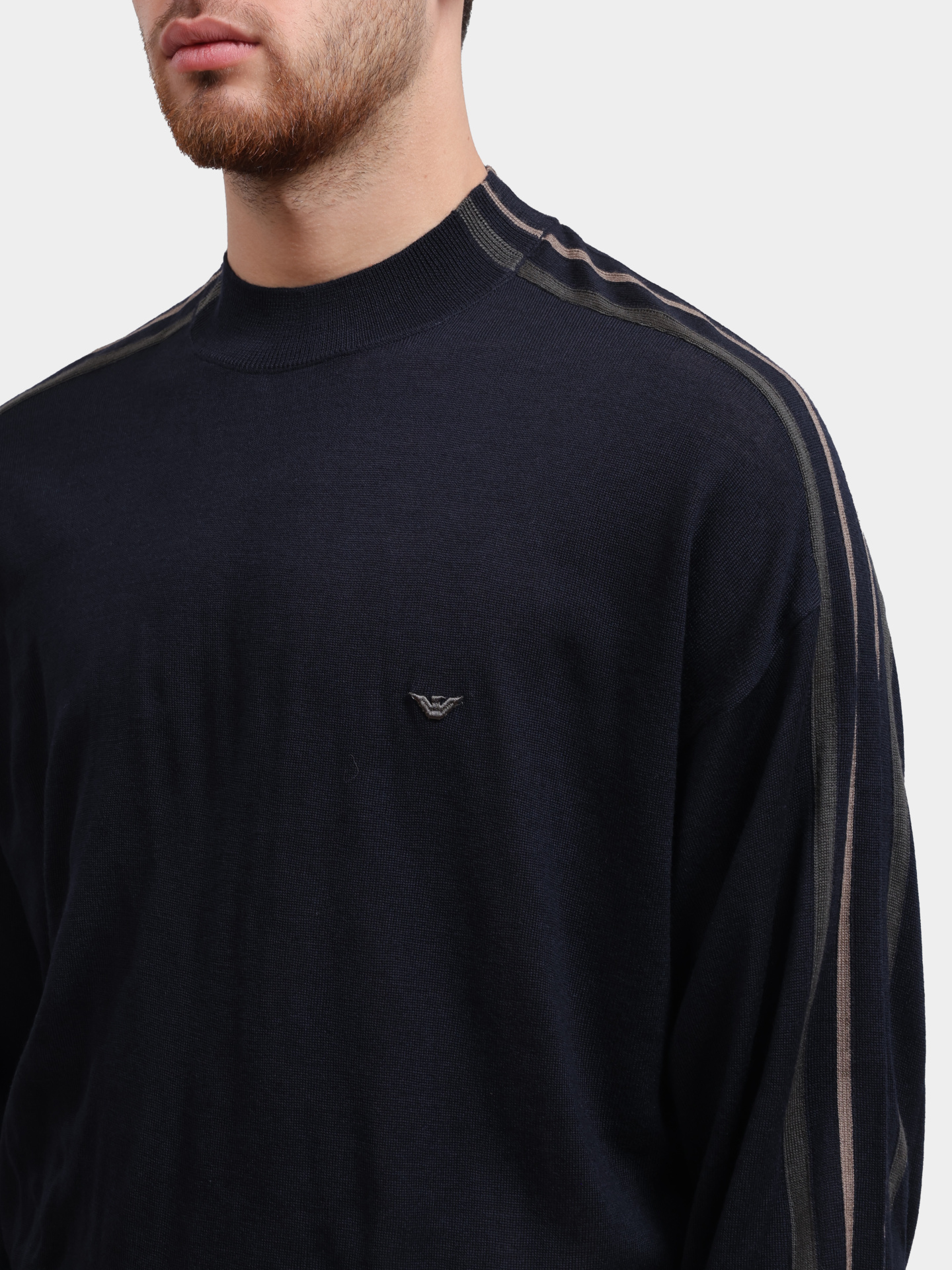 Джемпер Emporio Armani EM002423 AF14199 FB070 шерстяной мужской — купить в интернет-магазине Verdistore