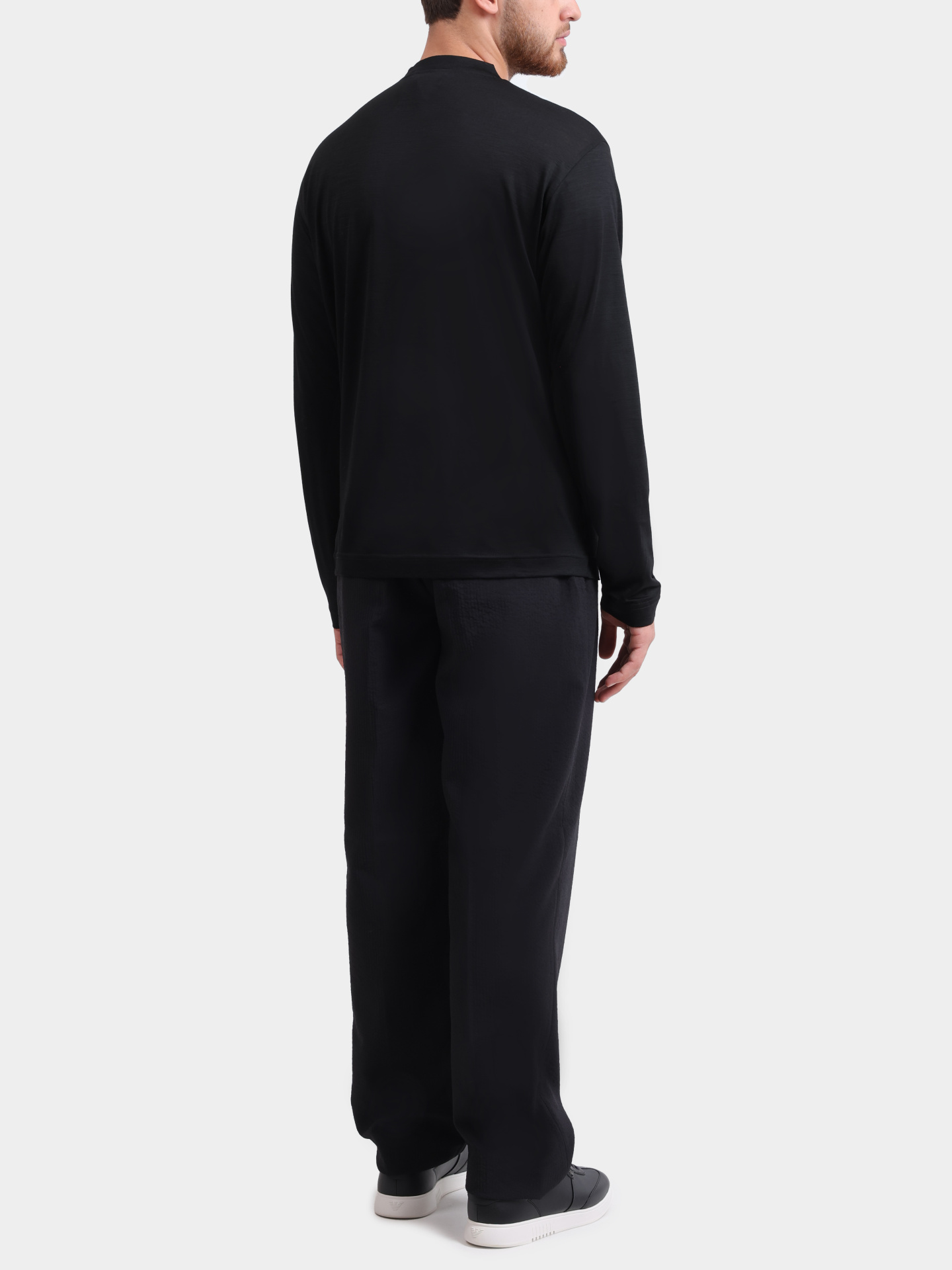 Брюки Emporio Armani EM005901 AF13674 UC001 черные мужские — купить в интернет-магазине Verdistore