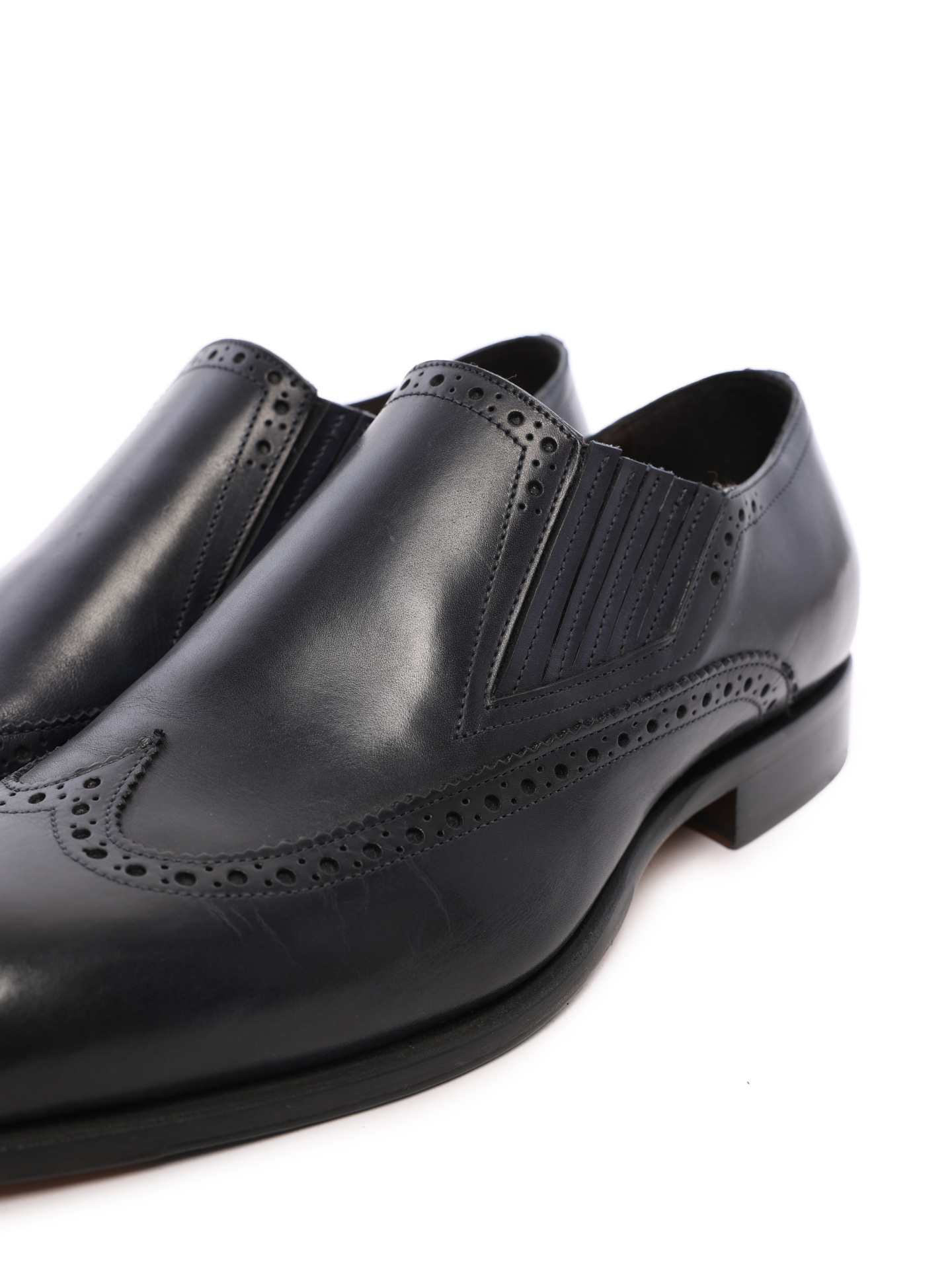 Полуботинки на каблуке с острым носком кожаные черные — купить в интернет-магазине Verdistore