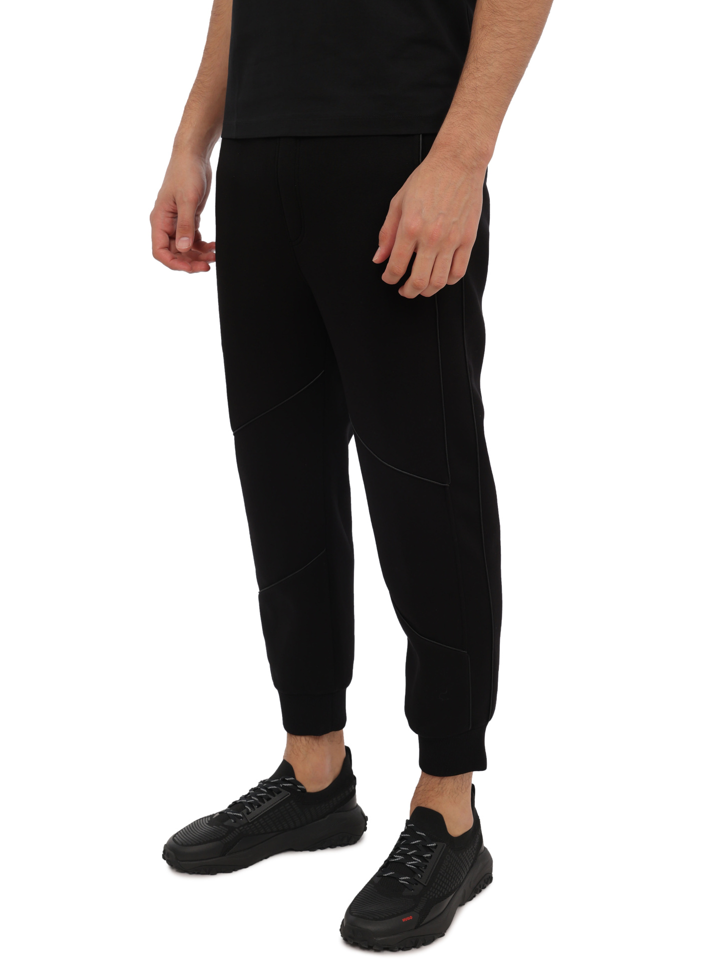 Брюки спортивные черные с эластичным поясом и манжетами снизу — купить в интернет-магазине Verdistore