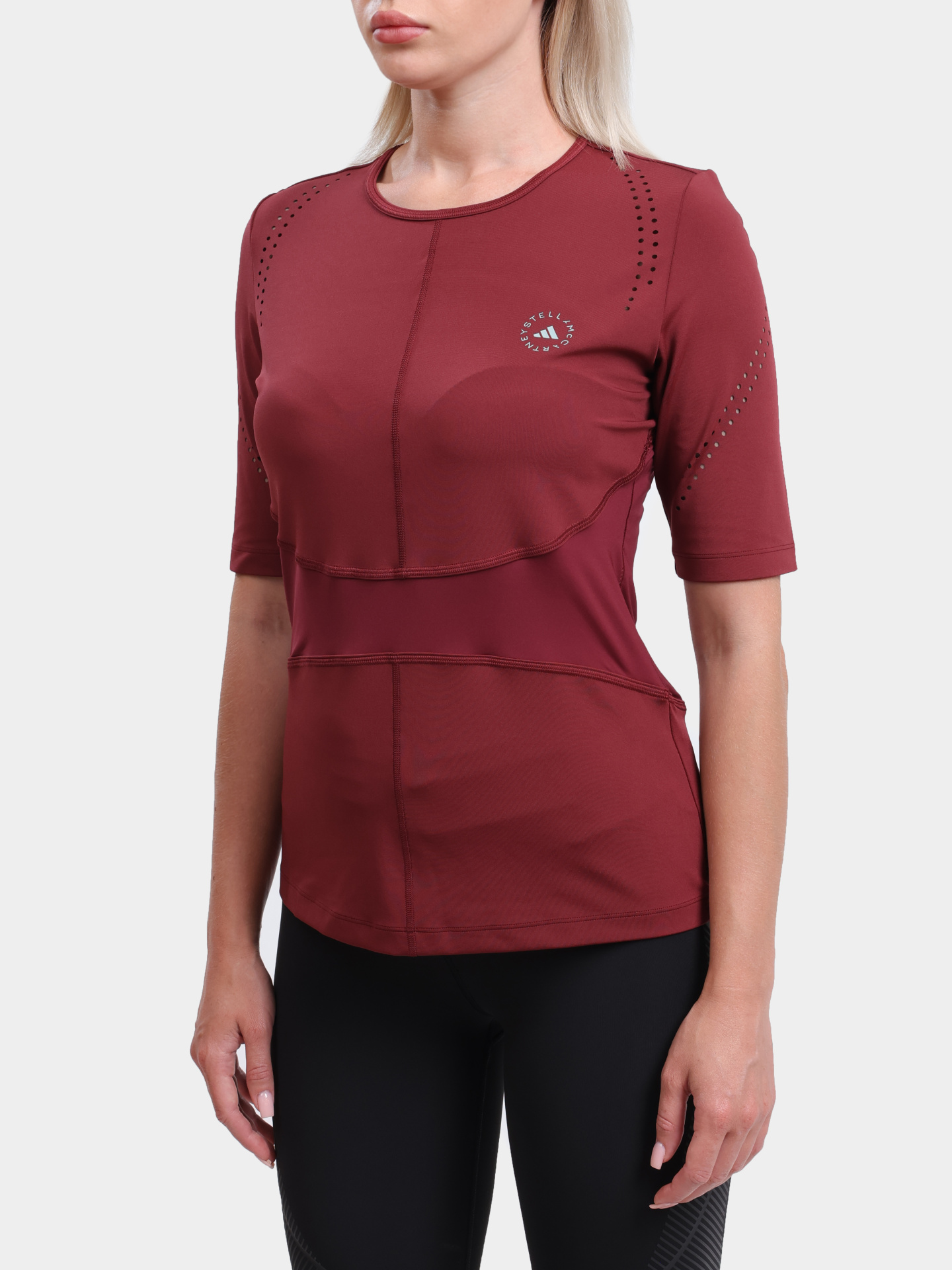 Футболка Adidas by Stella McCartney IW9893 спортивная женская — купить в интернет-магазине Verdistore