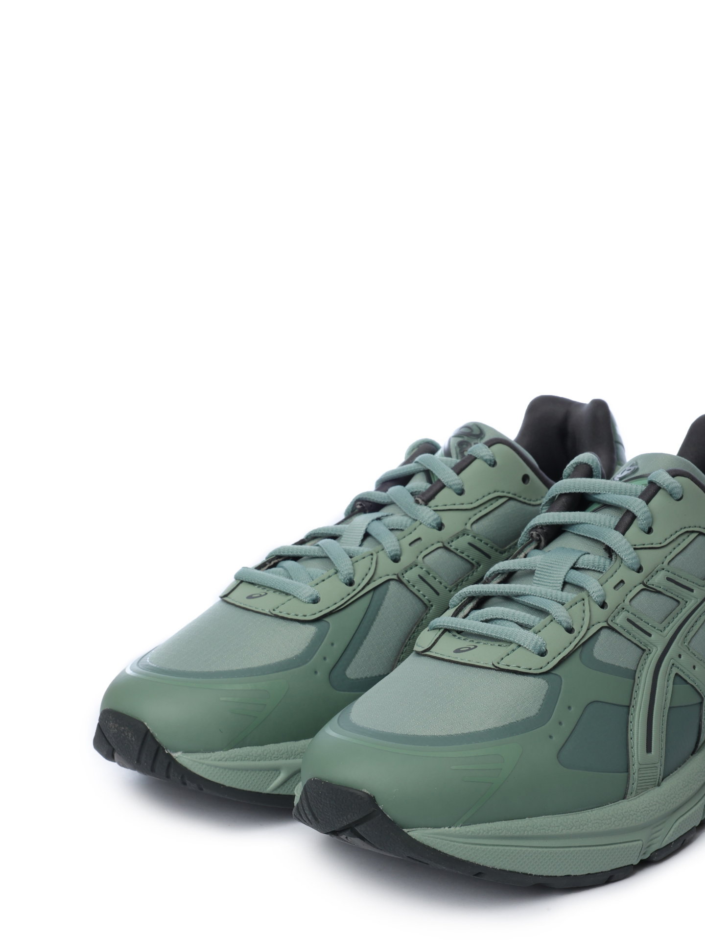 Кроссовки Asics 1203A413 021 зеленые женские с текстильными вставками — купить в интернет-магазине Verdistore