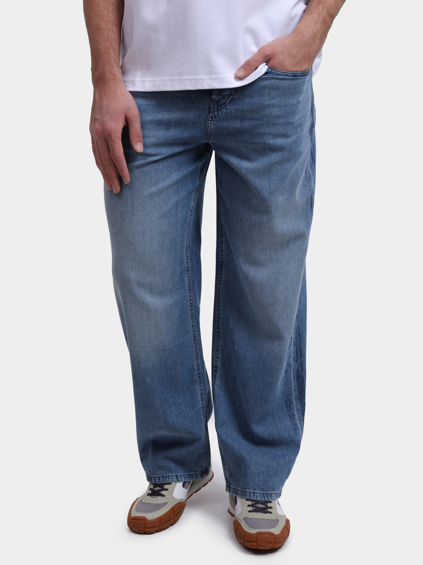 Джинсы Diesel A218000CECC01 голубые мужские — купить в интернет-магазине Verdistore