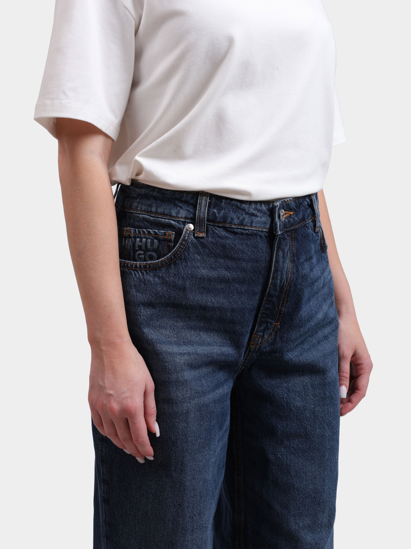 Джинсы Hugo 50542144 430 синие женские с подворотами — купить в интернет-магазине Verdistore