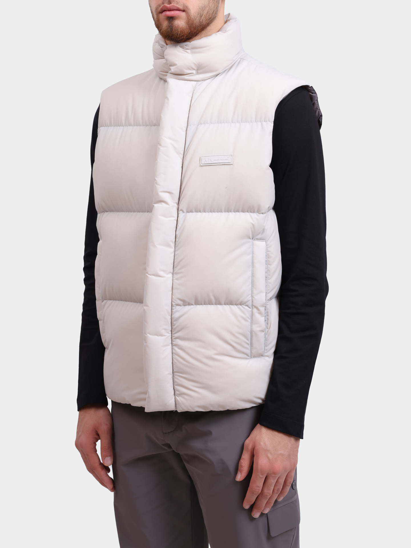 Жилет Armani Exchange XM001100 AF16340 U1013 белый мужской — купить в интернет-магазине Verdistore