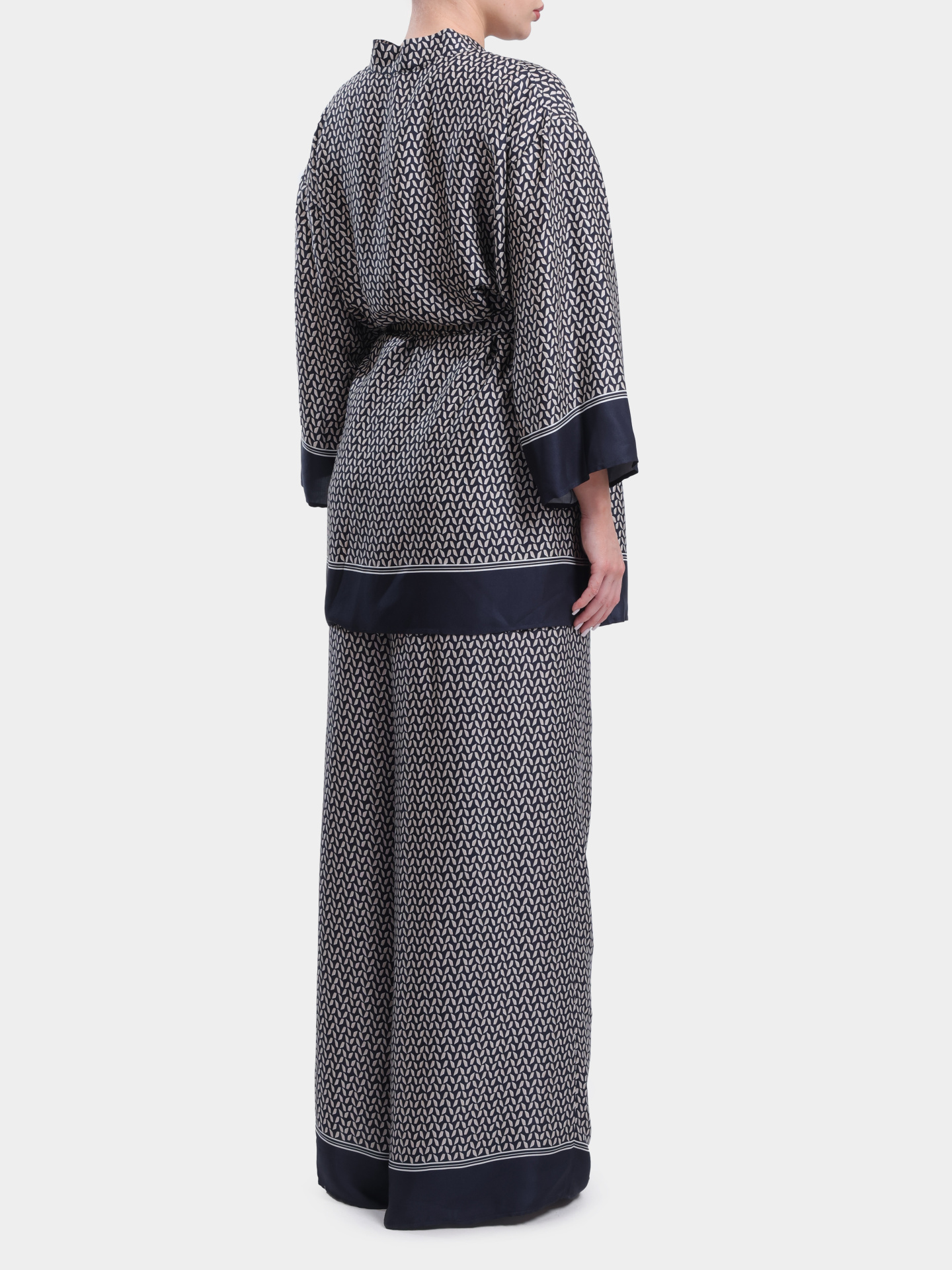 Брюки Peserico P04248 8190 961 женские из вискозы — купить в интернет-магазине Verdistore