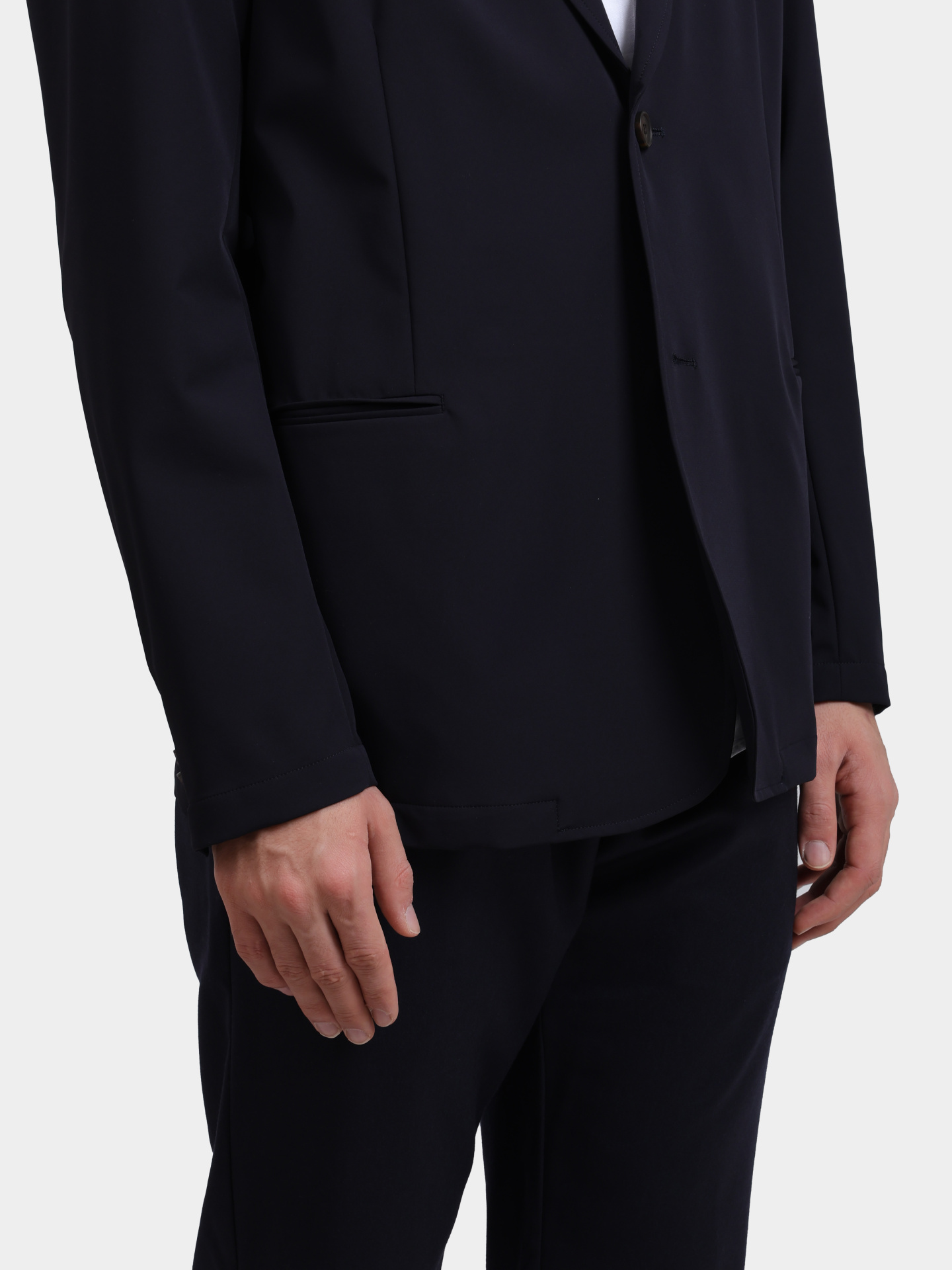 Пиджак Emporio Armani EM001012 AF10047 UB118 черный мужской прямого кроя — купить в интернет-магазине Verdistore