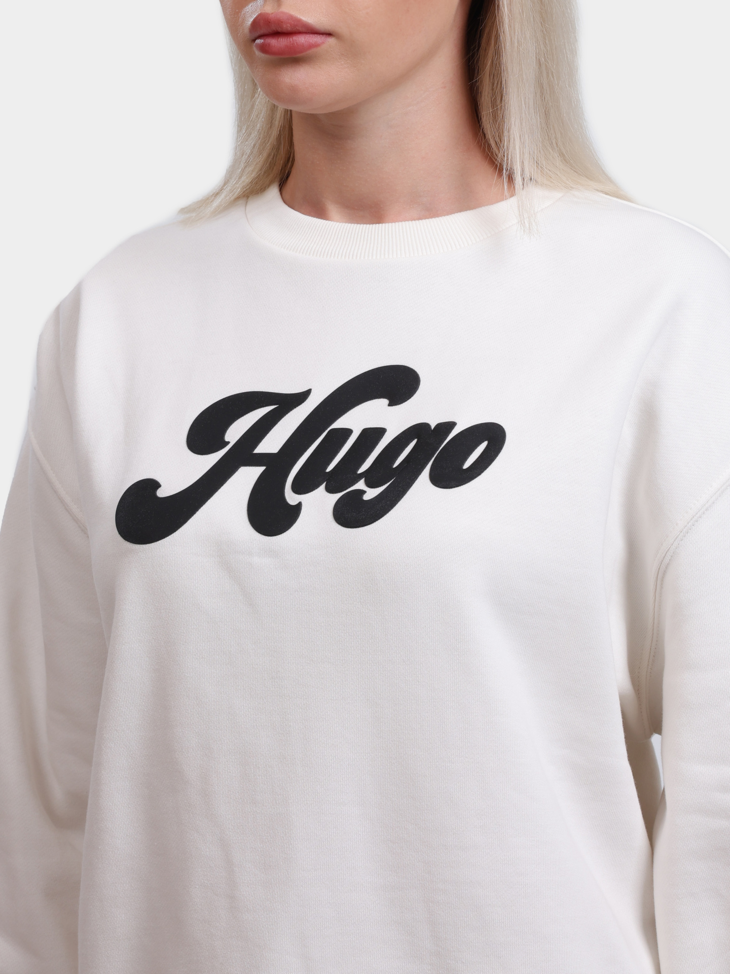 Свитшот Hugo 50541169 110 белый женский с логотипом — купить в интернет-магазине Verdistore