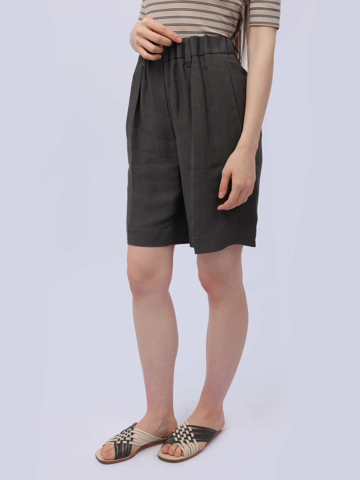 Шорты Brunello Cucinelli MH126B1365 C3096 серые женские — купить в интернет-магазине Verdistore