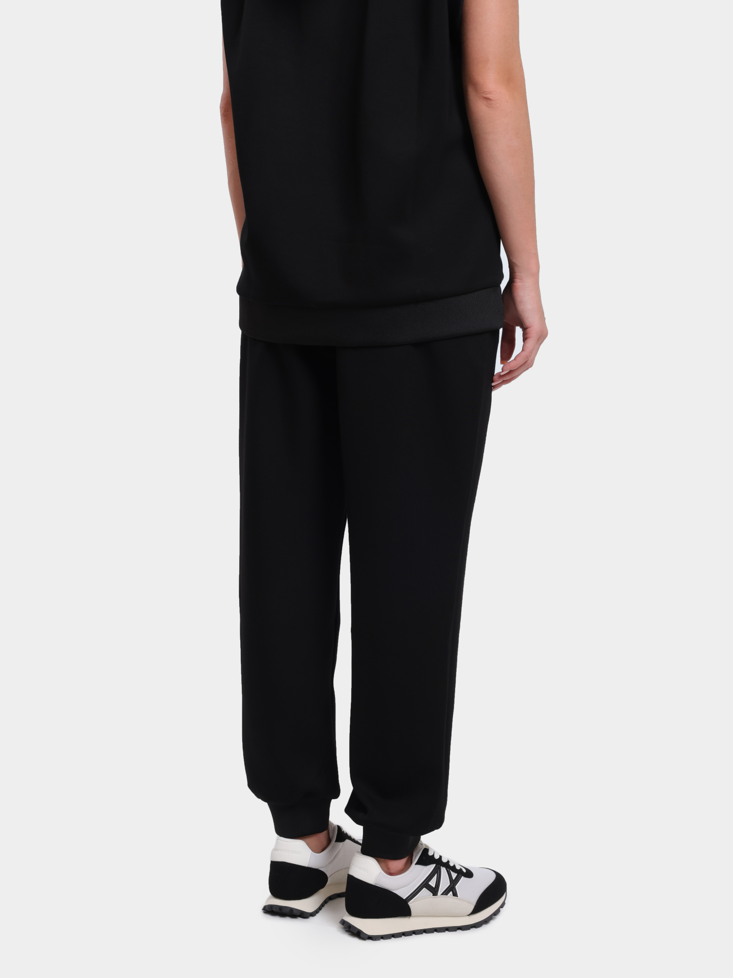 Джоггеры Armani Exchange XW000373 AF12819 UC001 черные женские — купить в интернет-магазине Verdistore