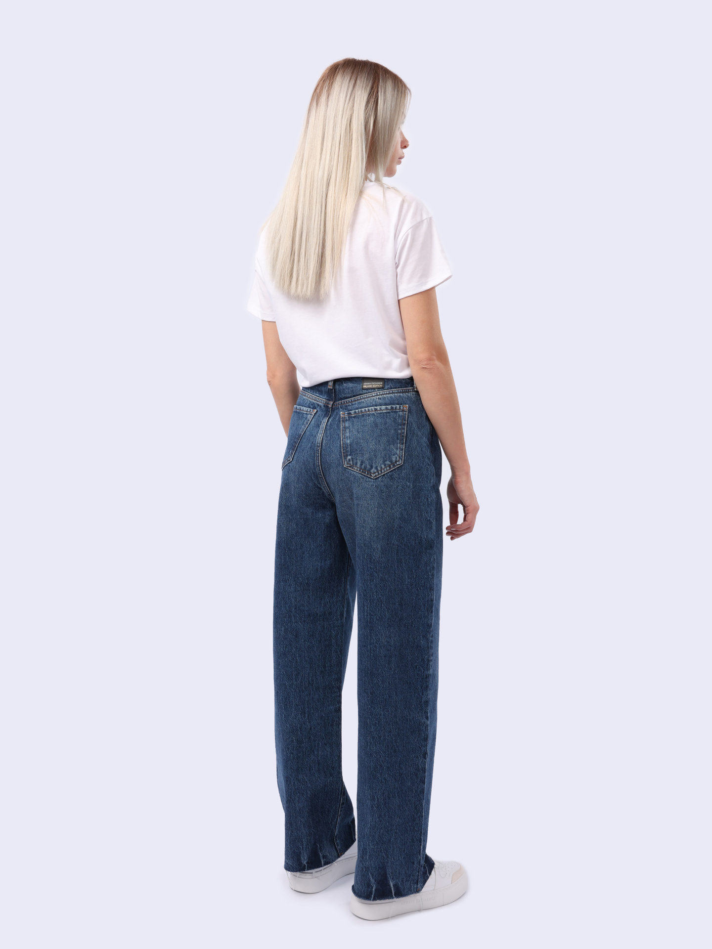 Джинсы Armani Exchange 3DYJ38 Y16EZ 1500 синие женские — купить в интернет-магазине Verdistore