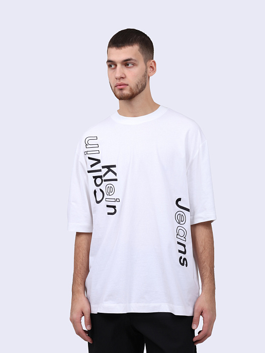 Футболка Calvin Klein Jeans J30J325491 YAF белая мужская из хлопка — купить в интернет-магазине Verdistore