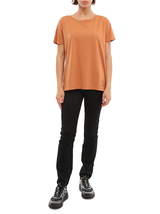 Футболка Armani Exchange 3LYTKX YJ6VZ 1764 оранжевая женская из хлопка — купить в интернет-магазине Verdistore