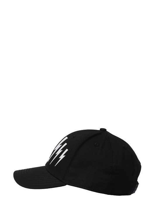 Бейсболка черная с белой нашивкой логотипом  — купить в интернет-магазине Verdistore