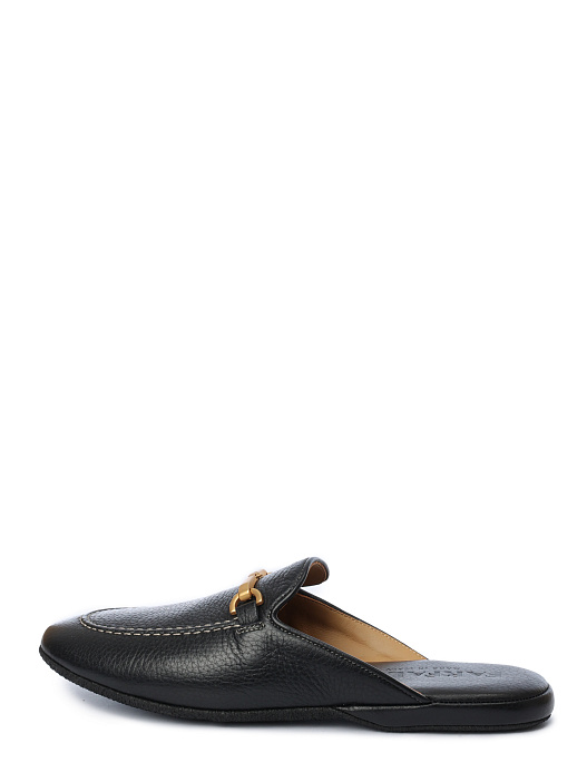 Шлепанцы черные из мелкозернистой кожи и приподнятым носком — купить в интернет-магазине Verdistore