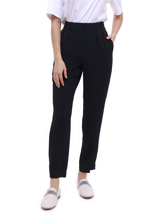 Брюки Brunello Cucinelli MA029P1673 черные женские с защипами — купить в интернет-магазине Verdistore