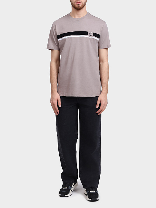 Футболка Armani Exchange XM001792 AF12308 U6107 бежевая мужская — купить в интернет-магазине Verdistore
