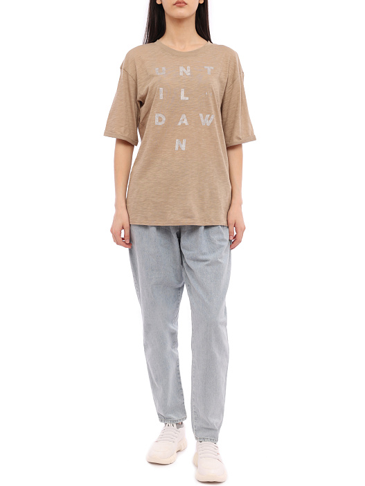 Футболка Armani Exchange 3RYTFG YJ2XZ 1780 светло-коричневая женская с принтом — купить в интернет-магазине Verdistore